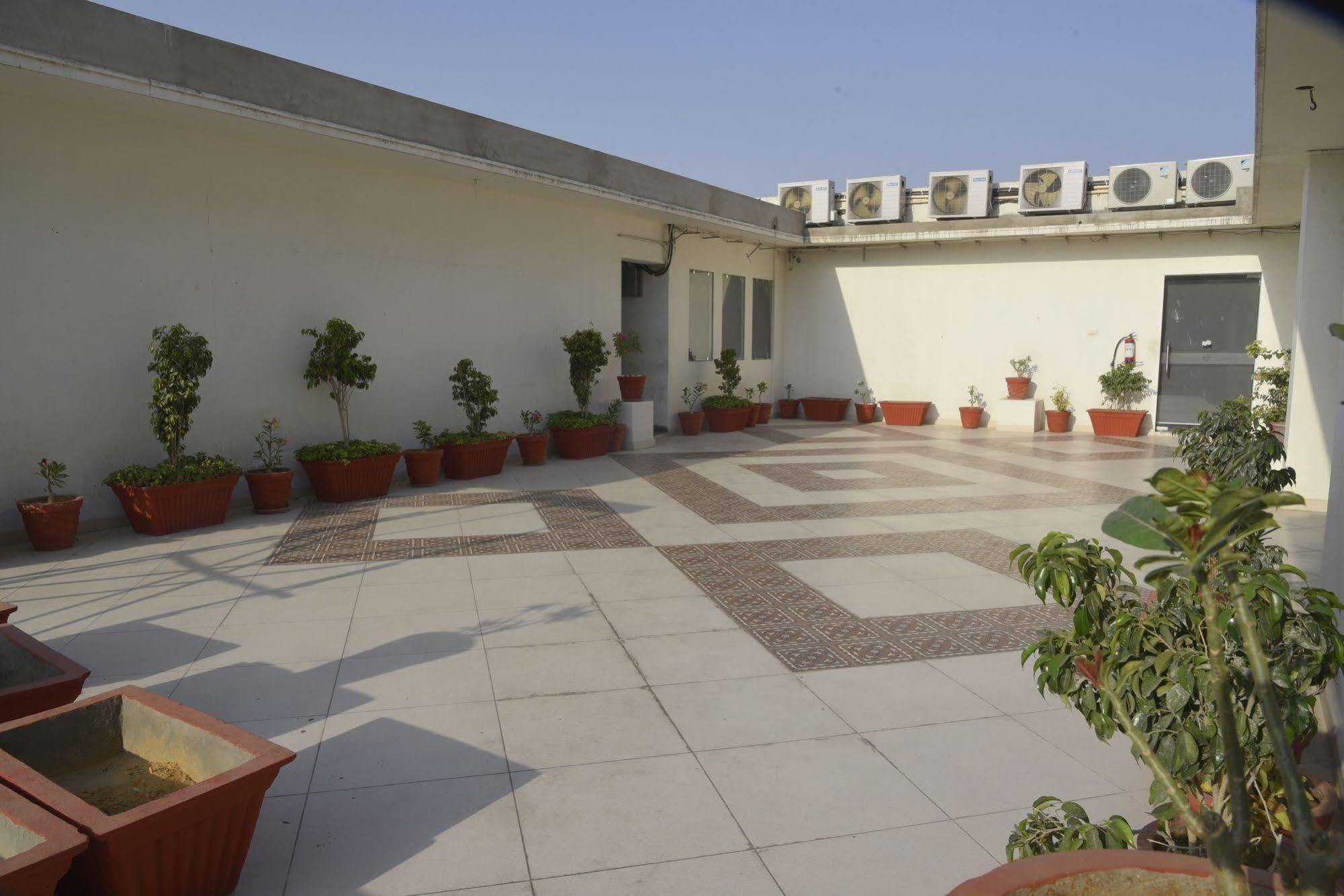 Hotel Gandharva- A Green Hotel Jaipur Extérieur photo
